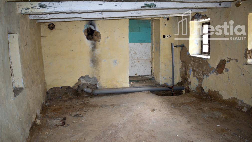 Domček s veľkým pozemkom 804 m² – miesto pre vaše plány