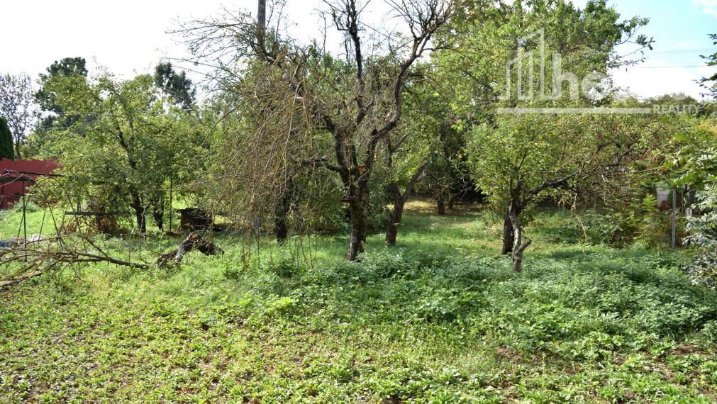 Veľký pozemok 1 322 m² – rodinný dom s potenciálom