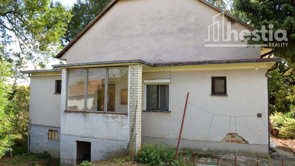 Veľký pozemok 1 322 m² – rodinný dom s potenciálom