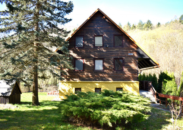 Predaj peknej chaty v prekrásnom prostredí Ilavskej kotliny