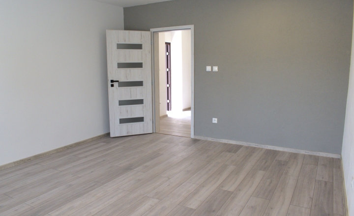 Domček s veľkým pozemkom 804 m² - fotografia 9