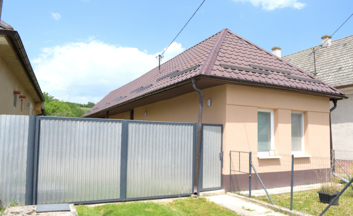 Domček s veľkým pozemkom 804 m² - fotografia 3