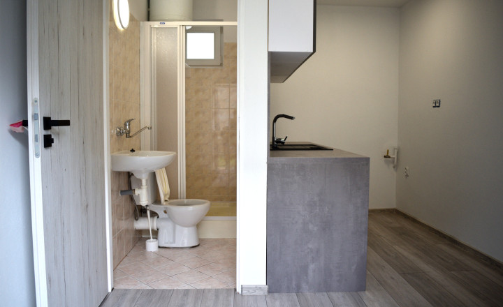 Domček s veľkým pozemkom 804 m² - fotografia 7